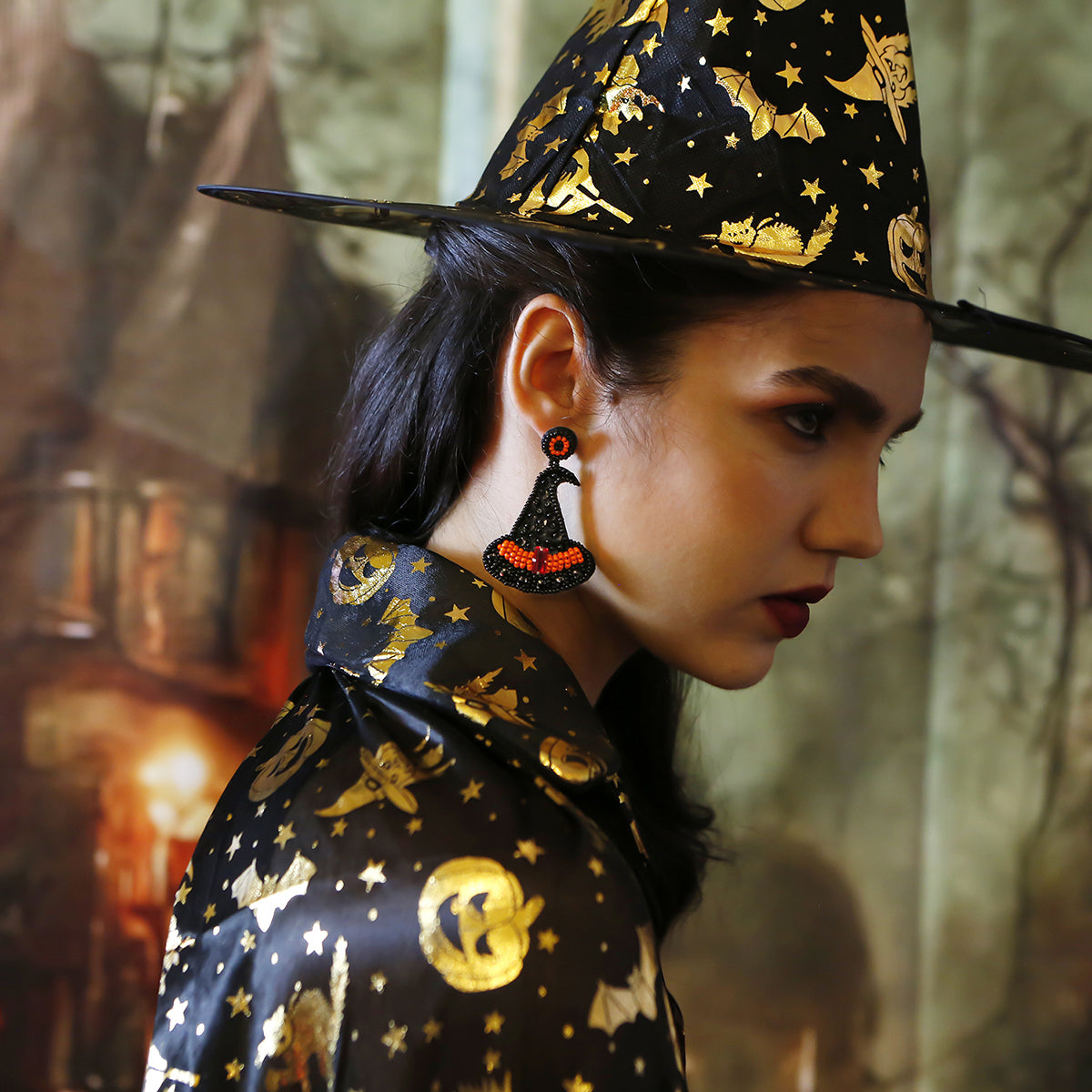 E11922 Halloween Beaded Witch Hat Drop Earrings