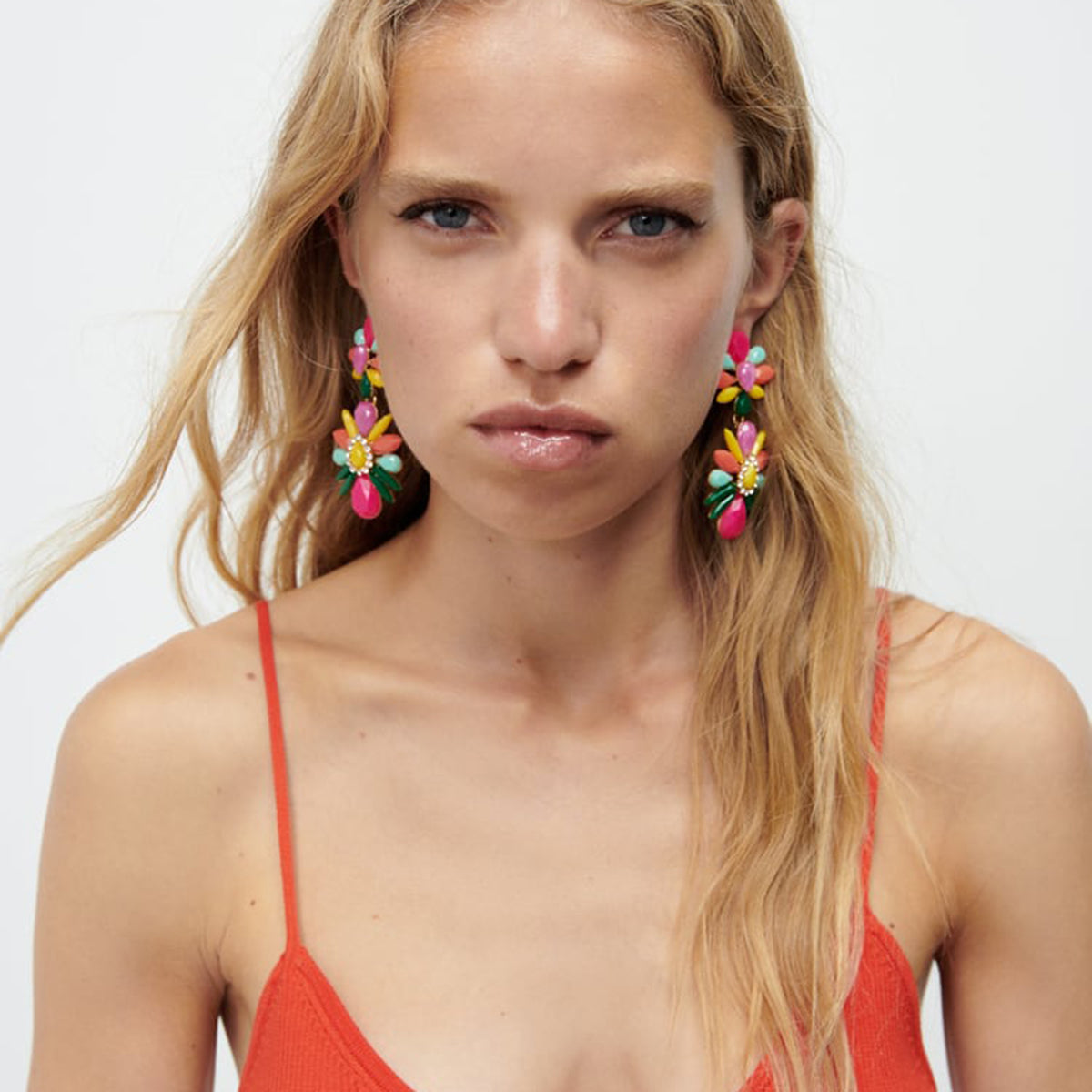 E10900 Trend Colorful Resin Flower Statement Earrings