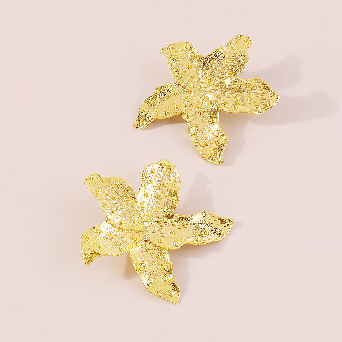 E11616 Large Metal Starfish Earrings