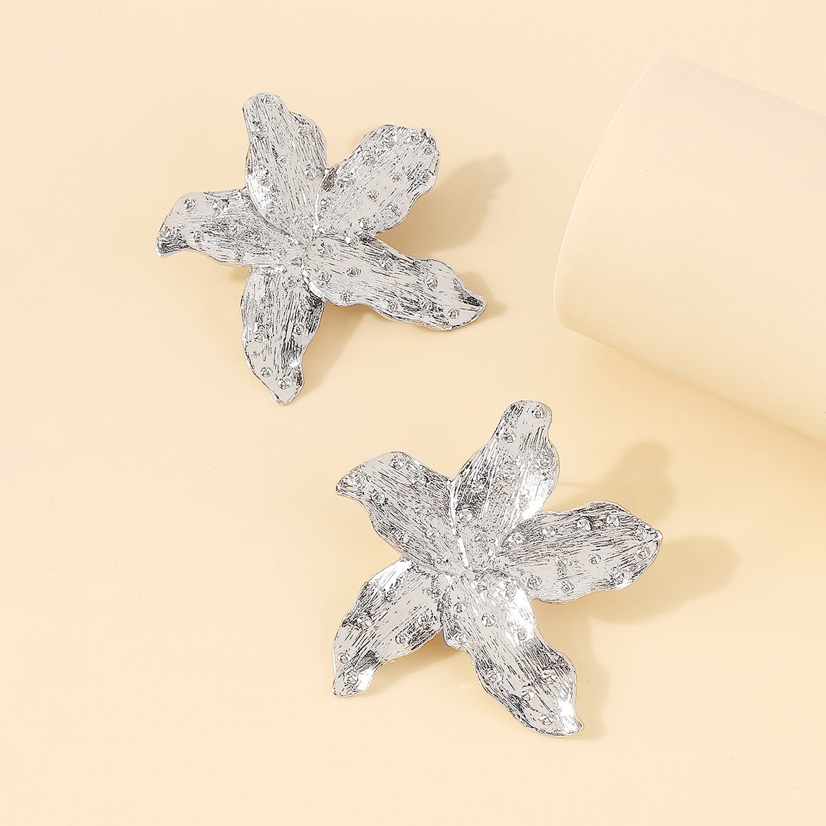 E11616 Large Metal Starfish Earrings