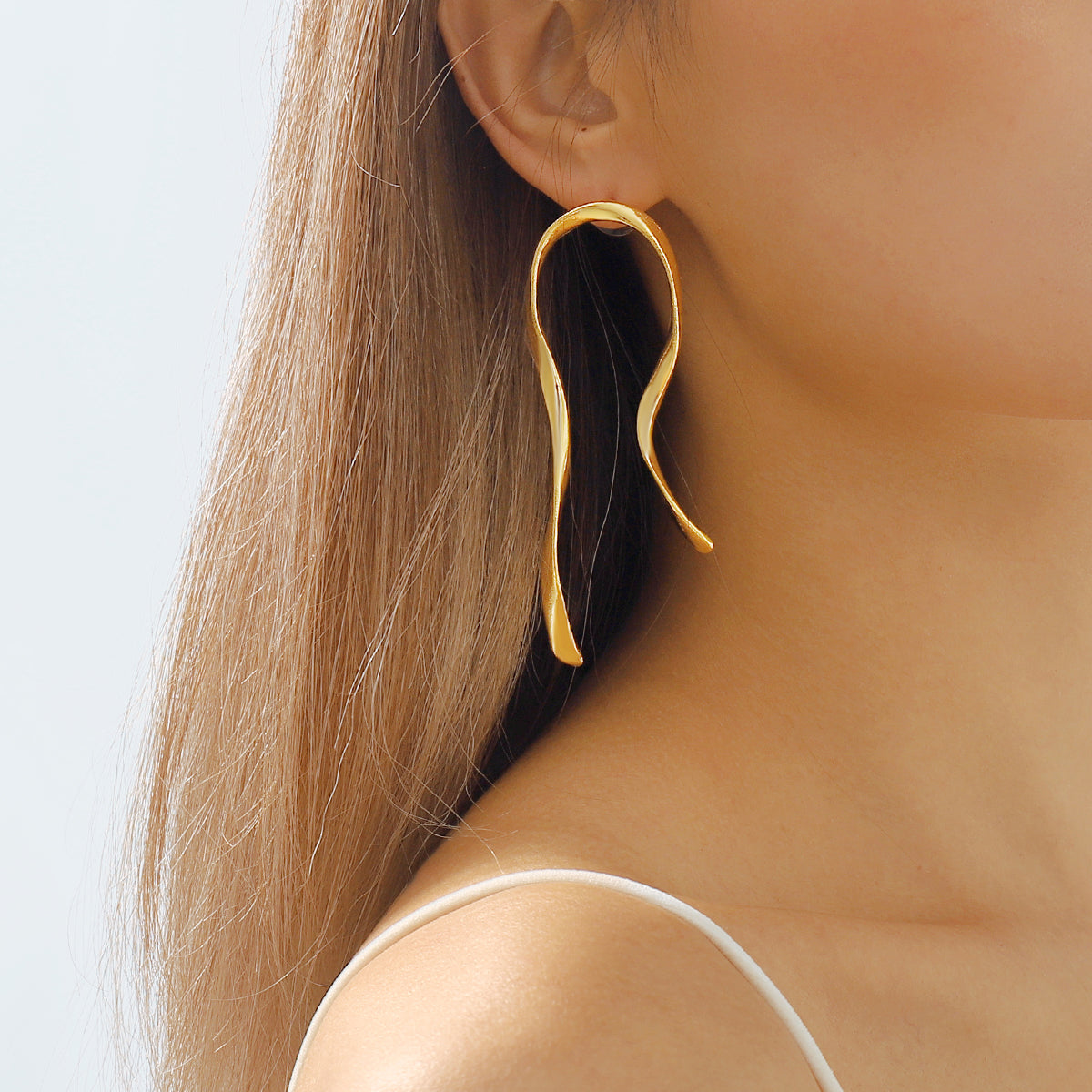 E11659 Geometric Irregular Metal U-shaped Dangle Earring
