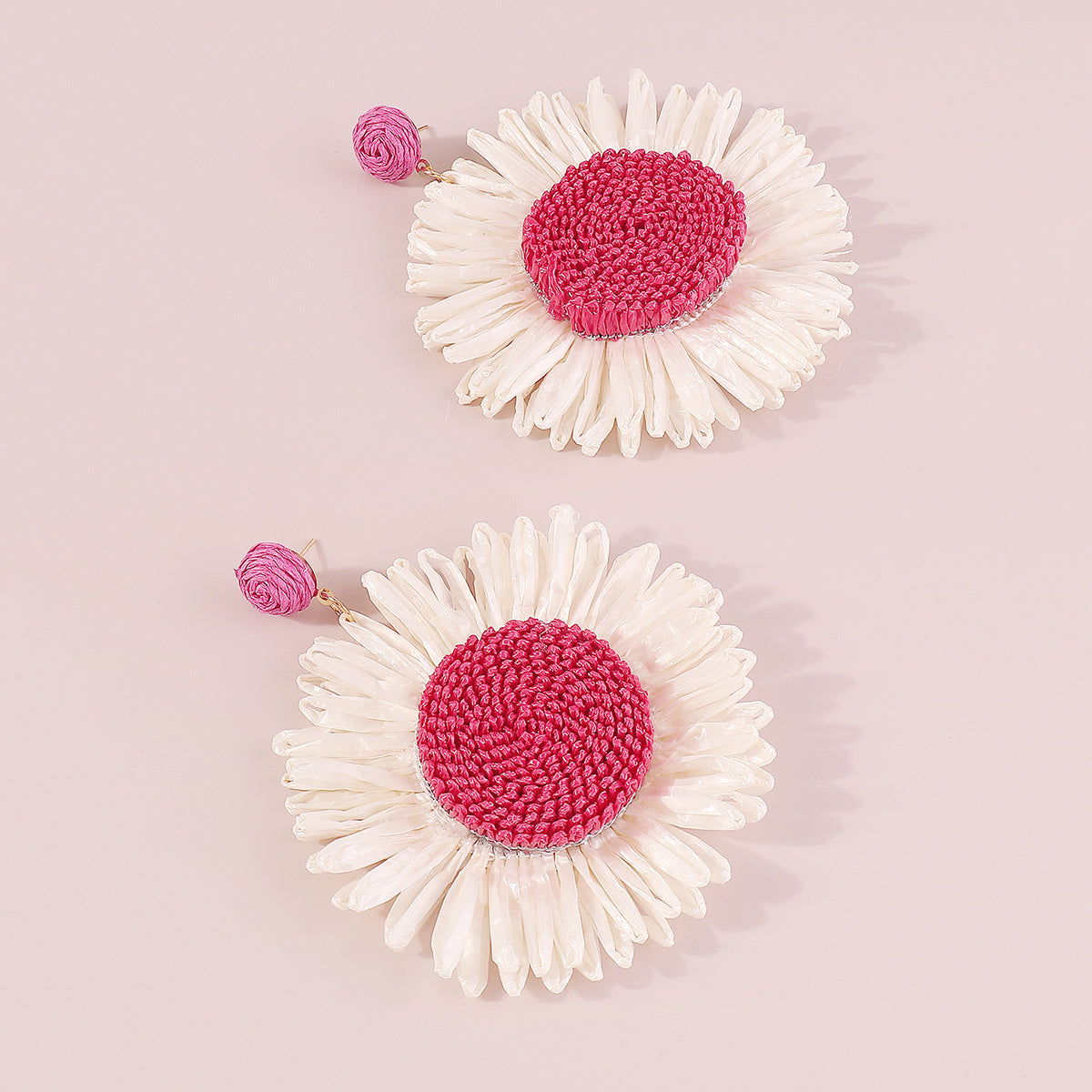 E11750 Boho Large Raffia Sunflower Drop Earrings