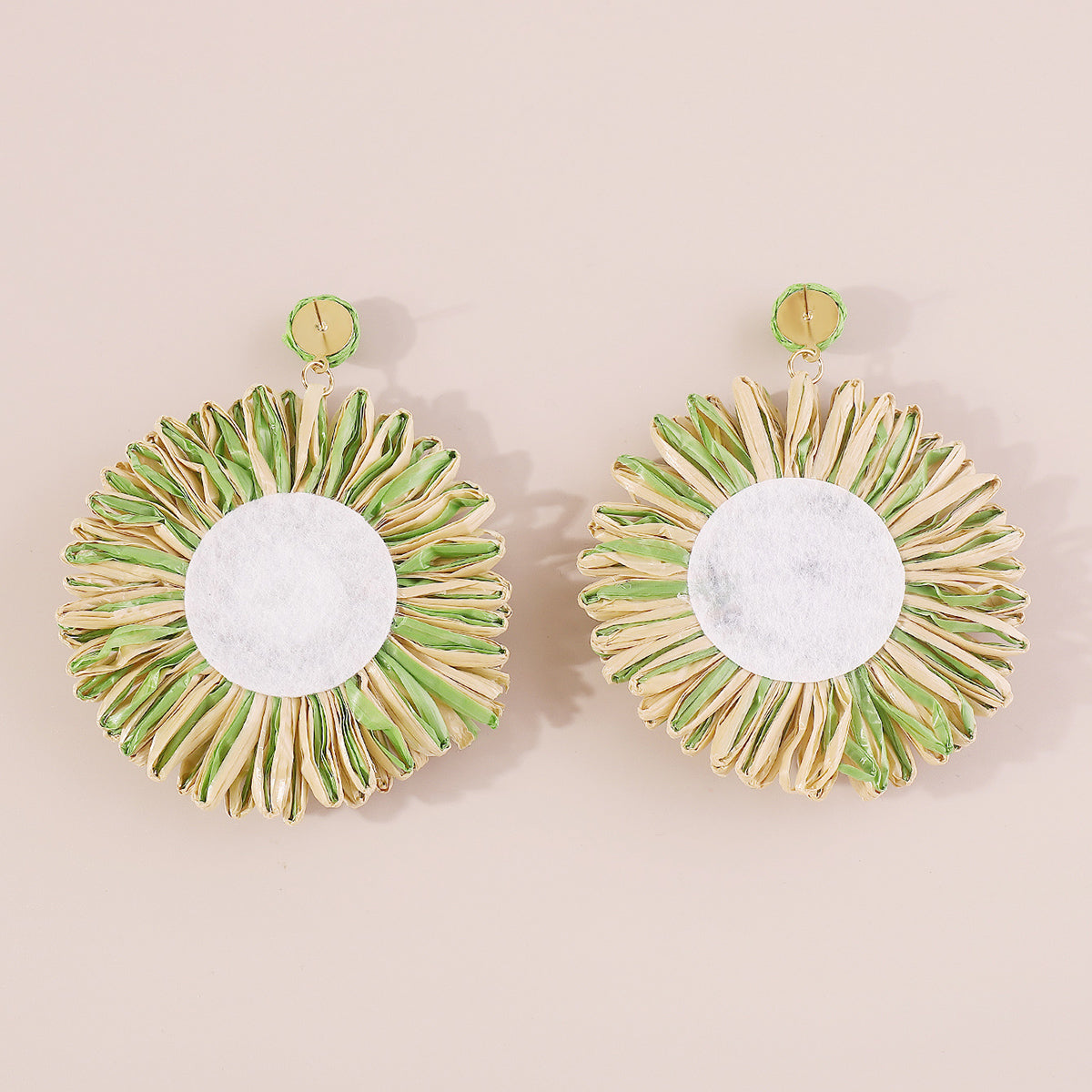 E11750 Boho Large Raffia Sunflower Drop Earrings