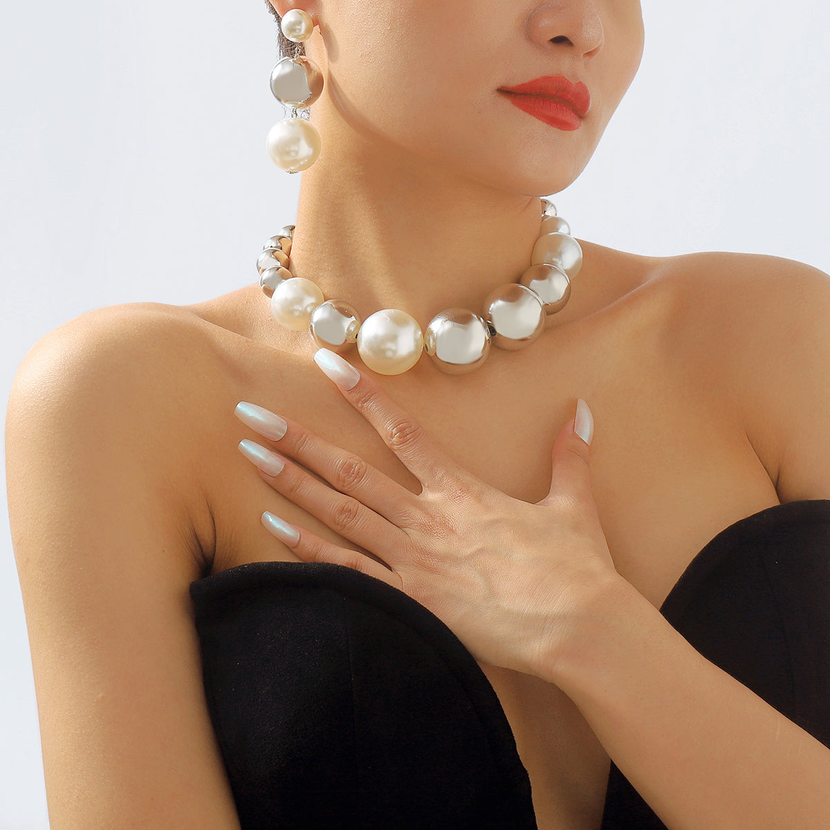 E11790 Statement Large Beads Pearl Tiered Earrings