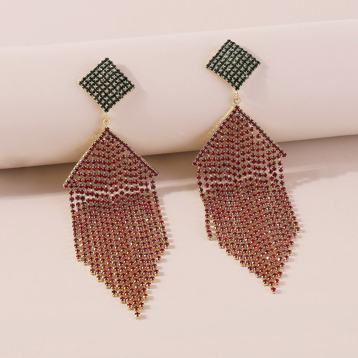 E11834 Lux Crystal Chandelier Earrings