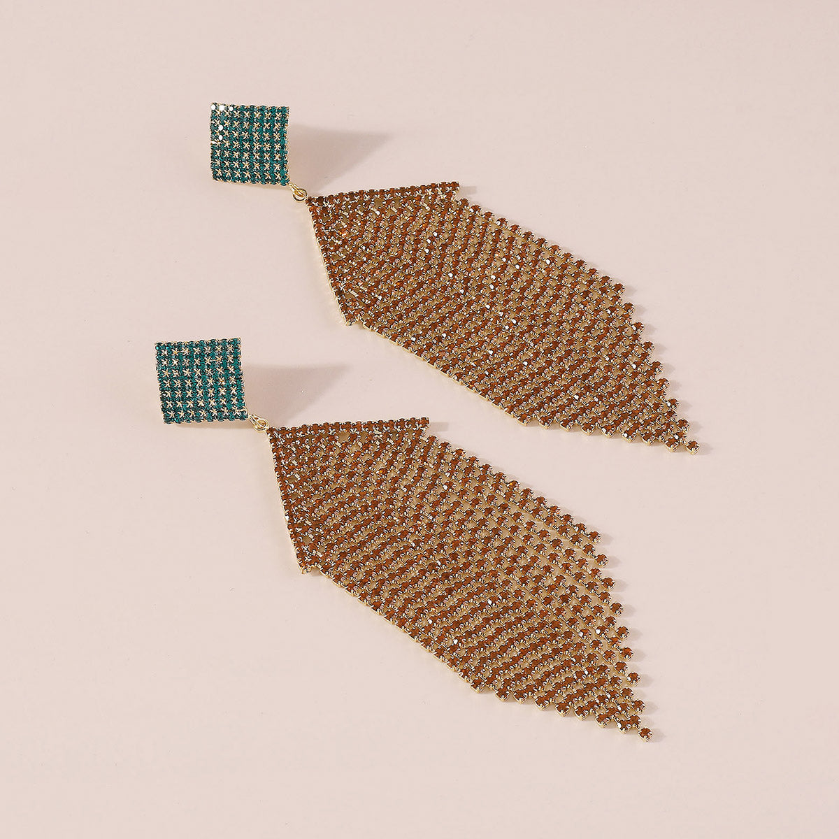 E11834 Lux Crystal Chandelier Earrings