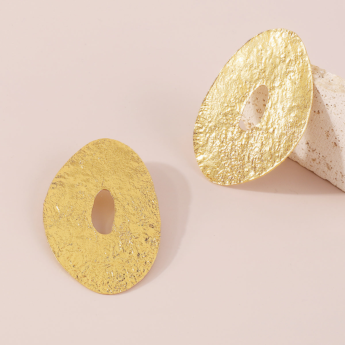 E11849 Large Metal Geometric Round Drop Earrings