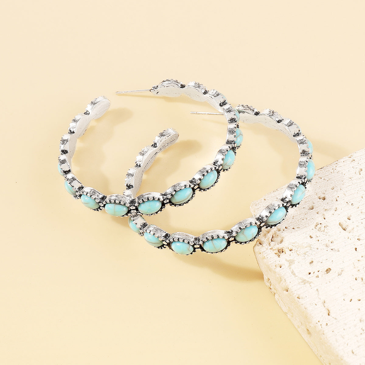 E11867 Western Blue Turquoise Hoop Earrings