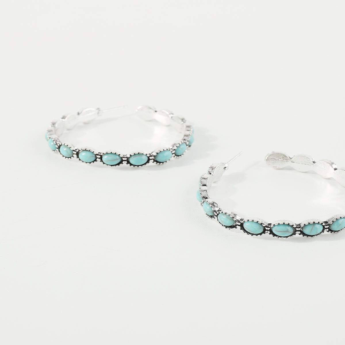 E11867 Western Blue Turquoise Hoop Earrings