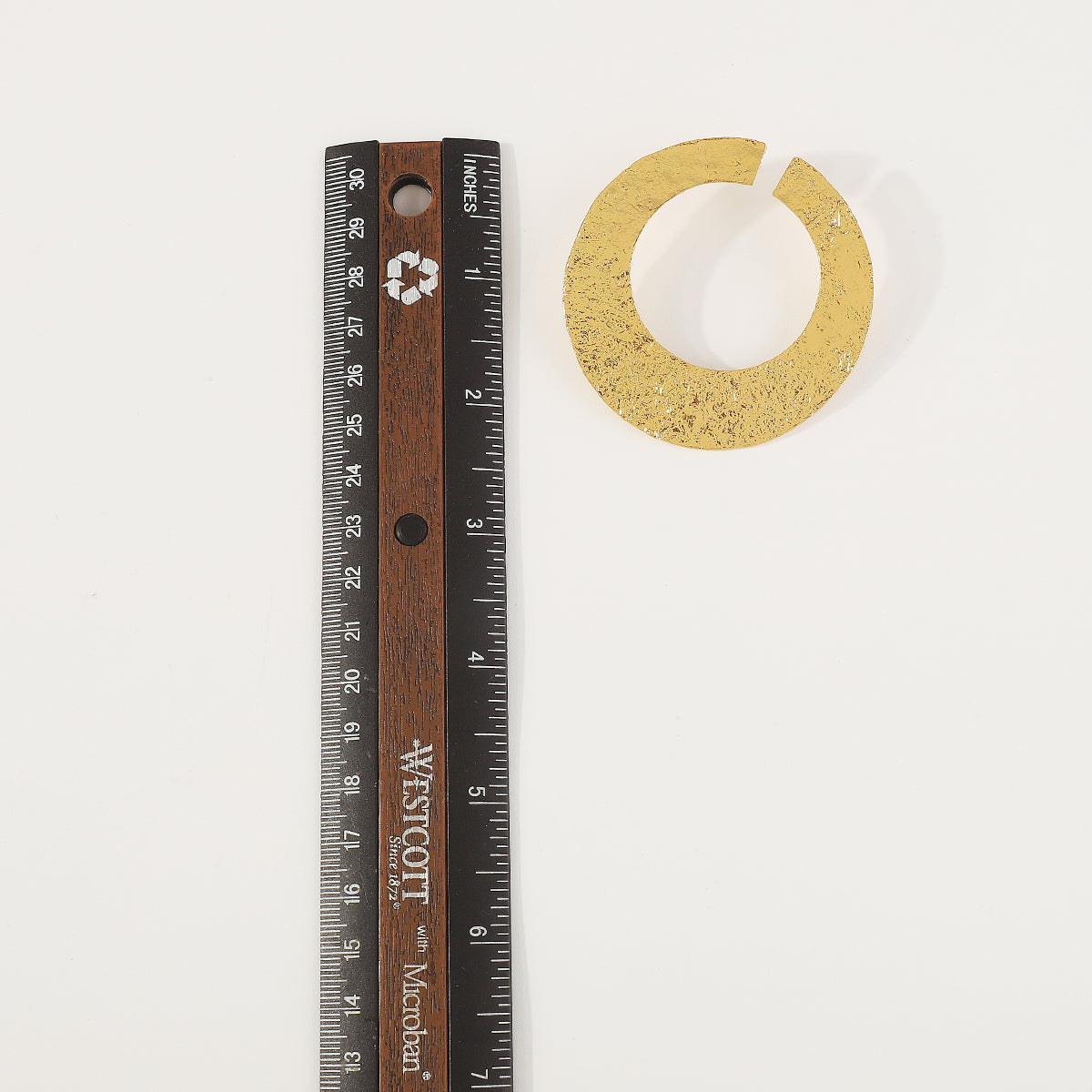 E11872 Large Textured Flat Circle Drop Earrings