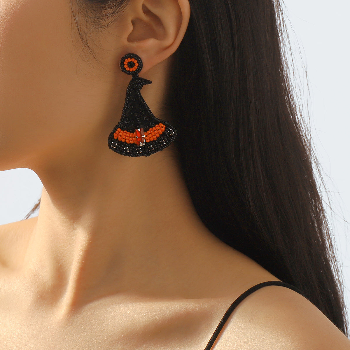 E11922 Halloween Beaded Witch Hat Drop Earrings