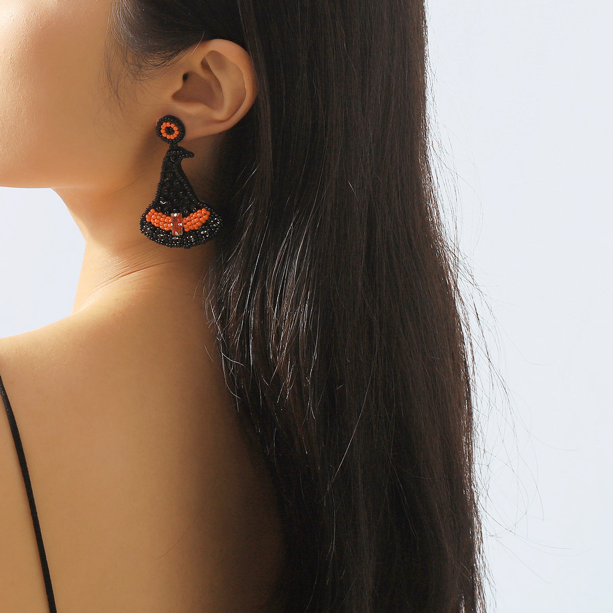 E11922 Halloween Beaded Witch Hat Drop Earrings