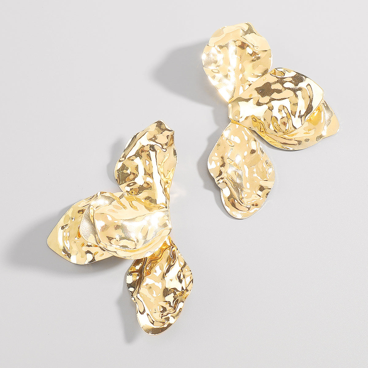 E12008 Statement Geometric Petal Dangle Earrings