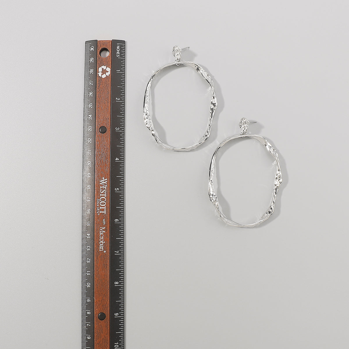 E12017 Large Metal Elliptic Dangle Earrings