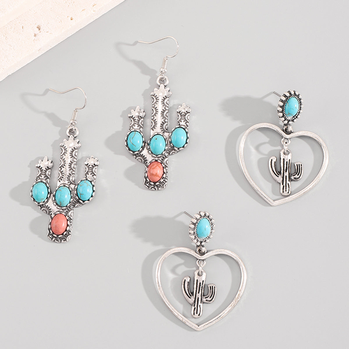 E12080 Cactus Heart Shaped Turquoise Dangle Earrings