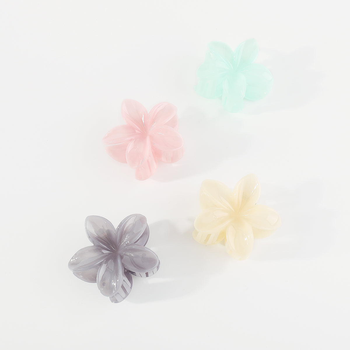 F5951 4 Pcs Summer Large Resin Flower Hair Claw Set