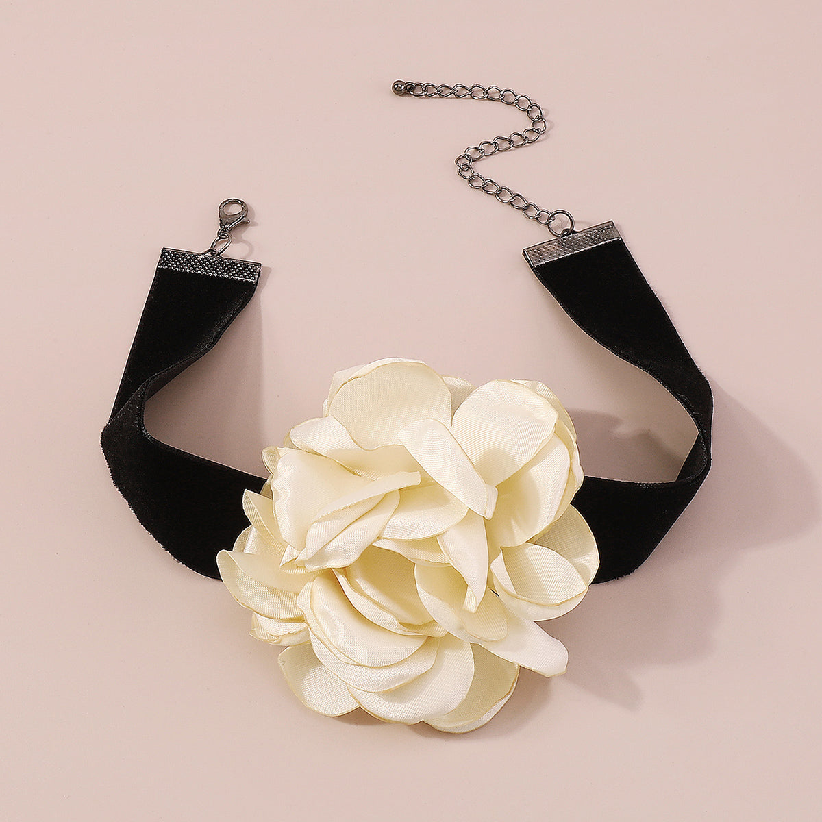 N10282 Retro Romantic Fabric Rose Flower Choker Necklace