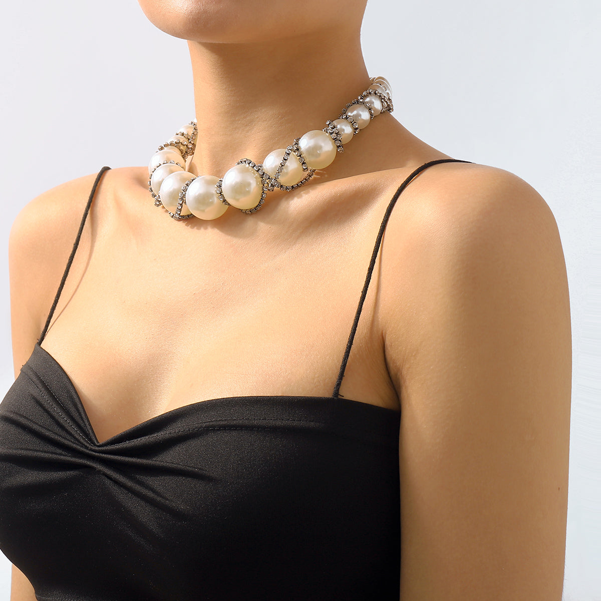 N11131 Extra Large Faux Pearl Rhinestone Chain Necklace