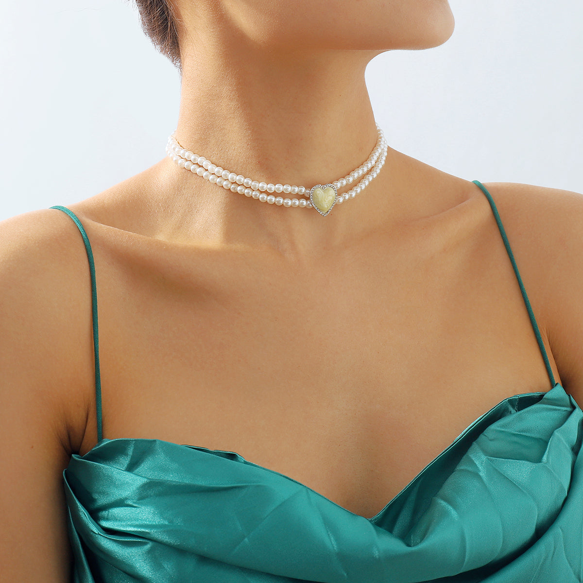 N11138 Layered Pearls Chain Enamel Heart Choker Necklace
