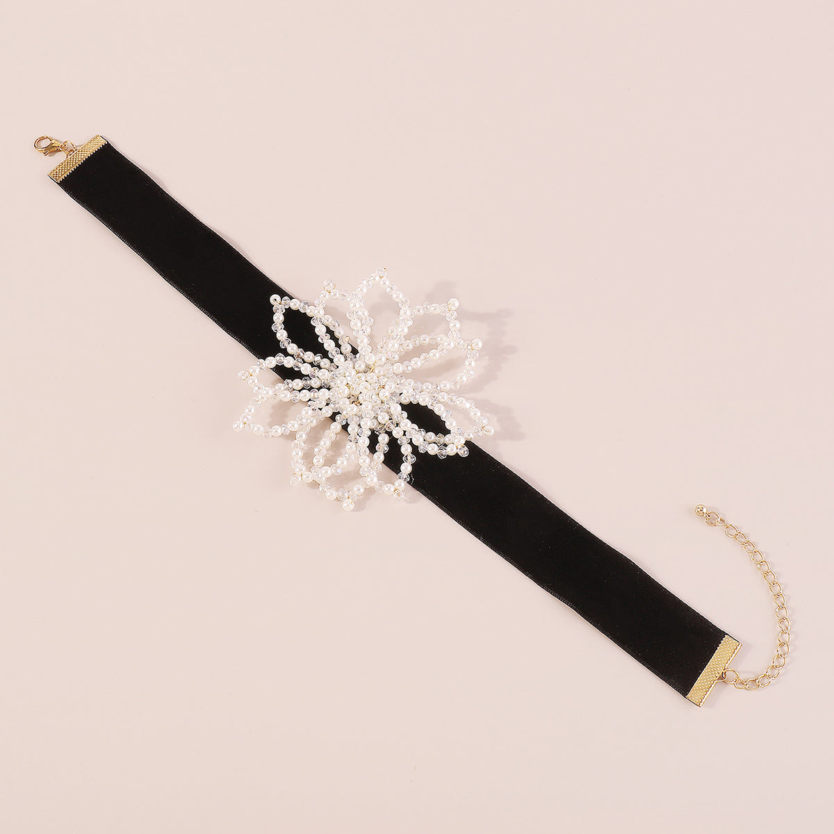 N11239 Lux Pearl Flower Choker Necklace