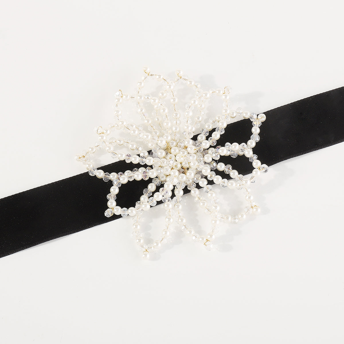 N11239 Lux Pearl Flower Choker Necklace