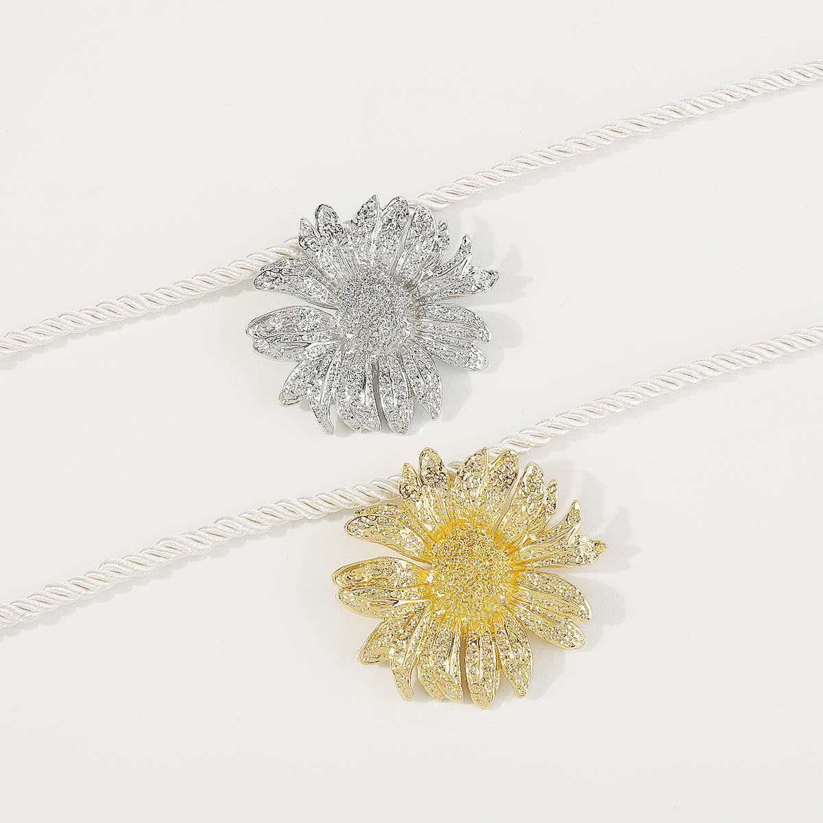 N11331 Summer Sun Flower Pendant Necklace