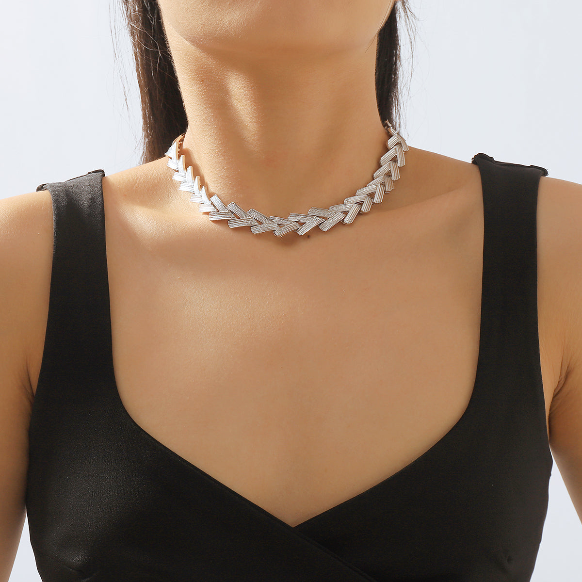 N11369 Statement Chain Choker Necklace