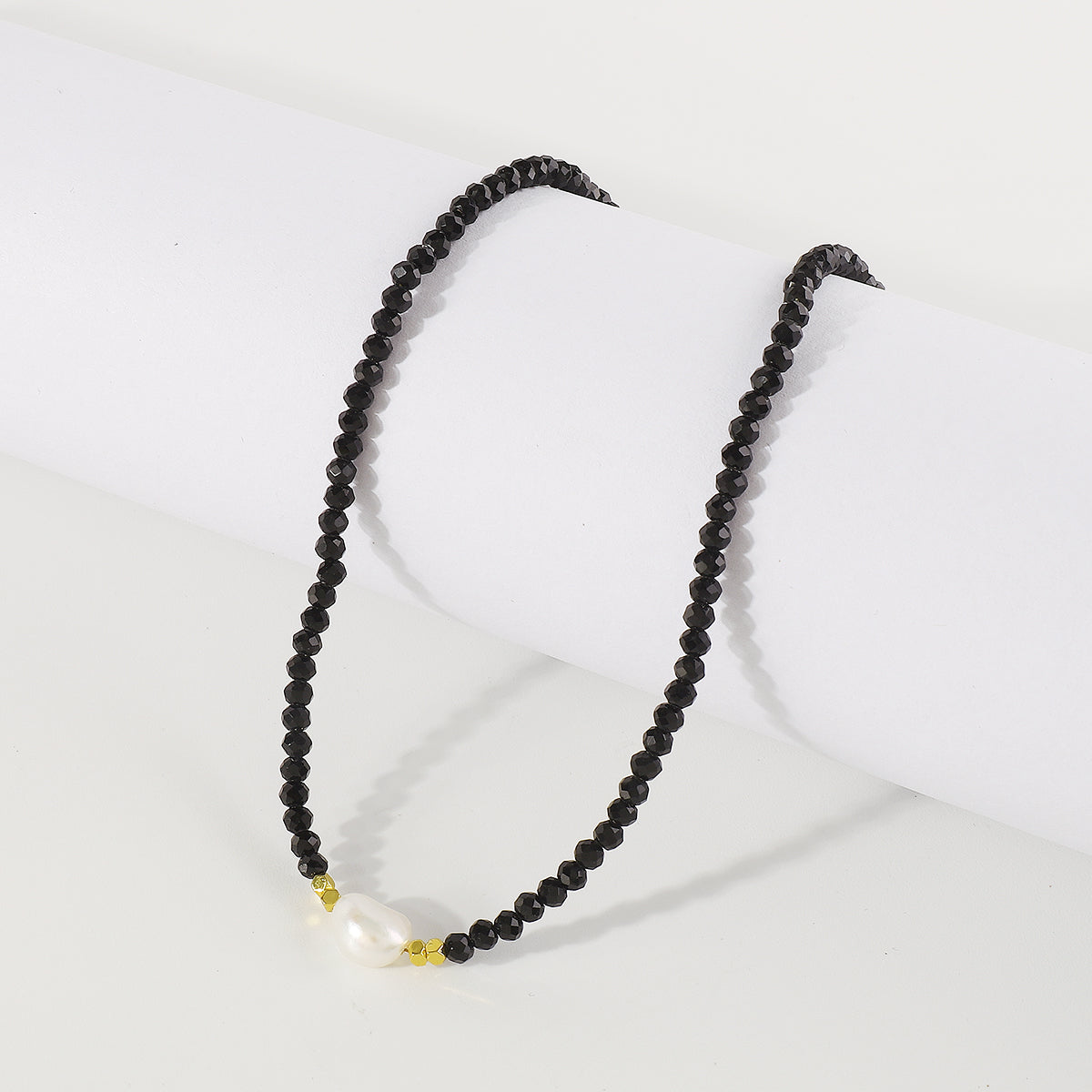 N11442 Mermaid Beaded Freshwater Pearl Necklace