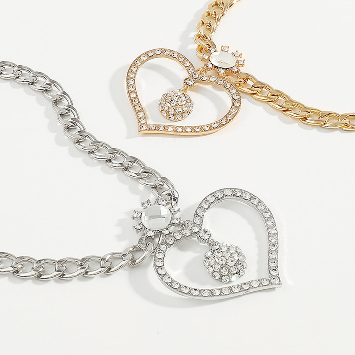 N11469 Chunky Chain Rhinestone Heart Pendant Necklace