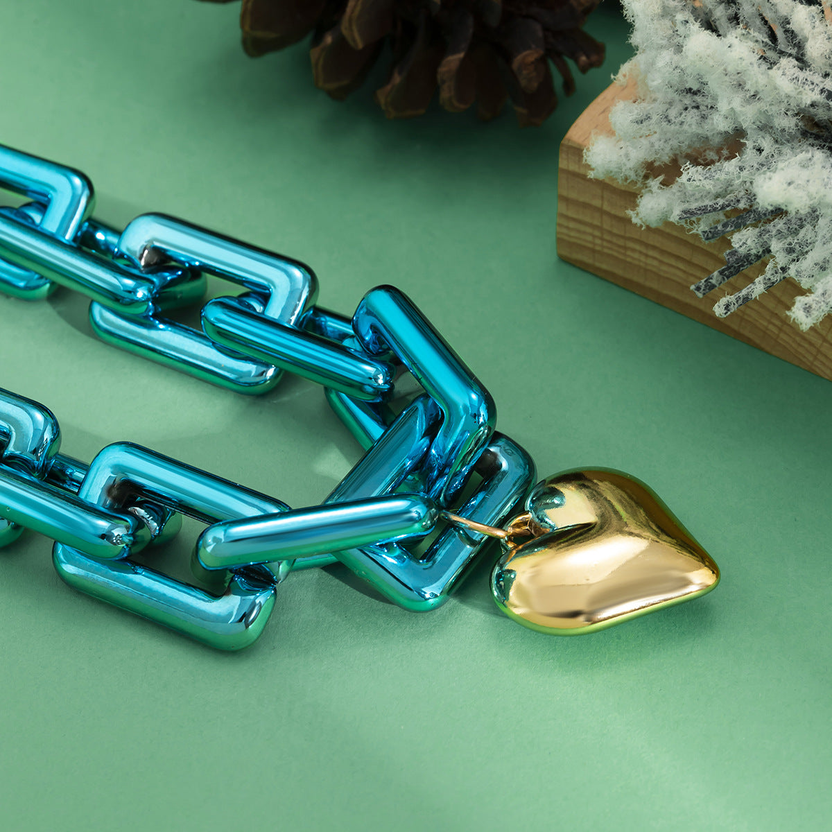 N11507 CCB Chunky Chain Heart Pendant Necklace