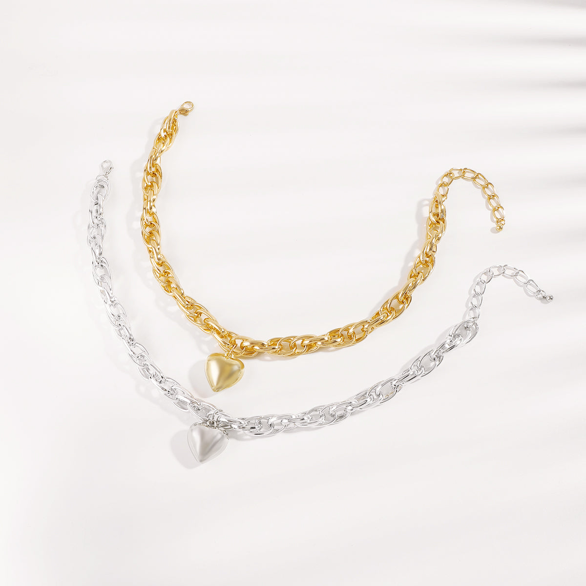 N11519 Chunky Chain Gold & Silver Heart Pendant Necklace