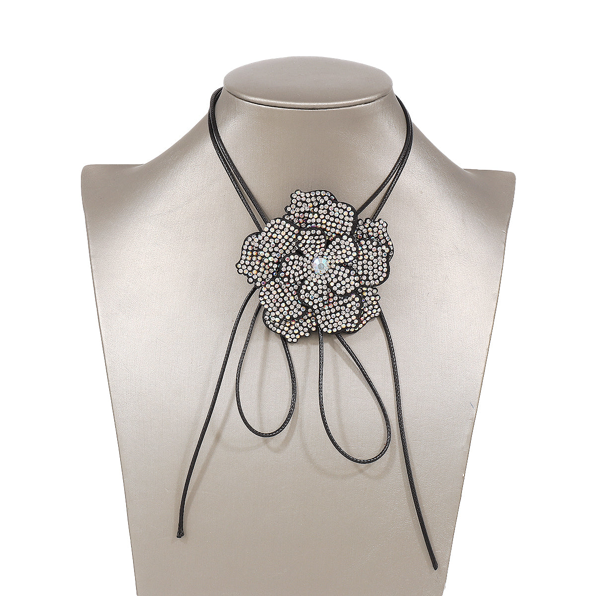 N11541 Shiny Rhinestone Flower Pendant Necklace