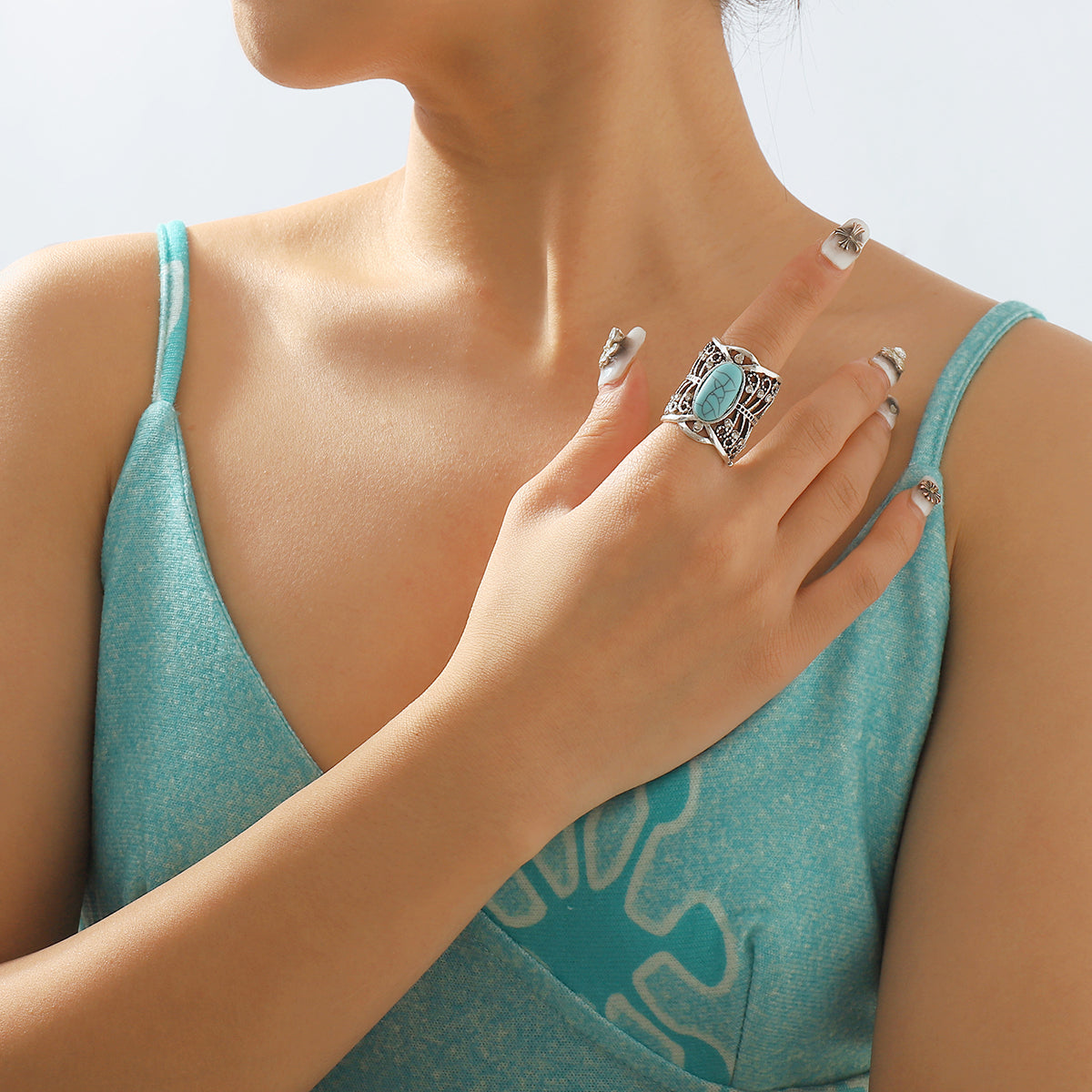 R0813 Western Oval Turquoise Statement Ring