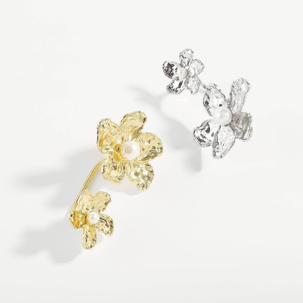 R0816 Double Metal Flower w/Pearl Rings