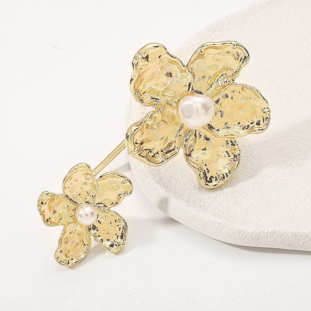 R0816 Double Metal Flower w/Pearl Rings