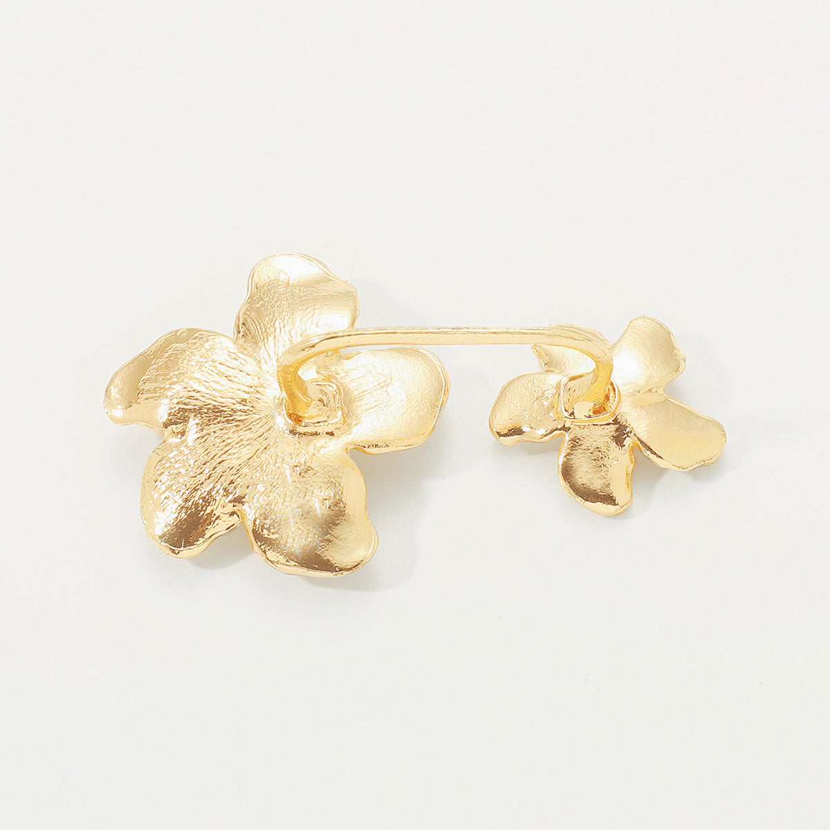 R0816 Double Metal Flower w/Pearl Rings