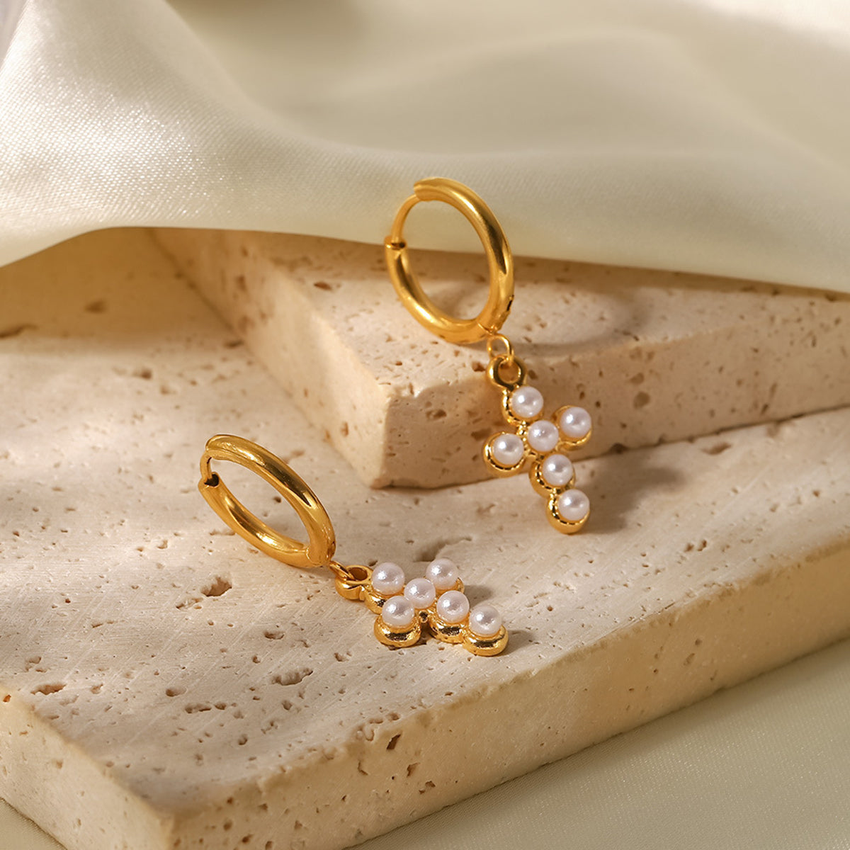 ZE0138 18K Gold Cross Crystal Pearl Dangle Earrings