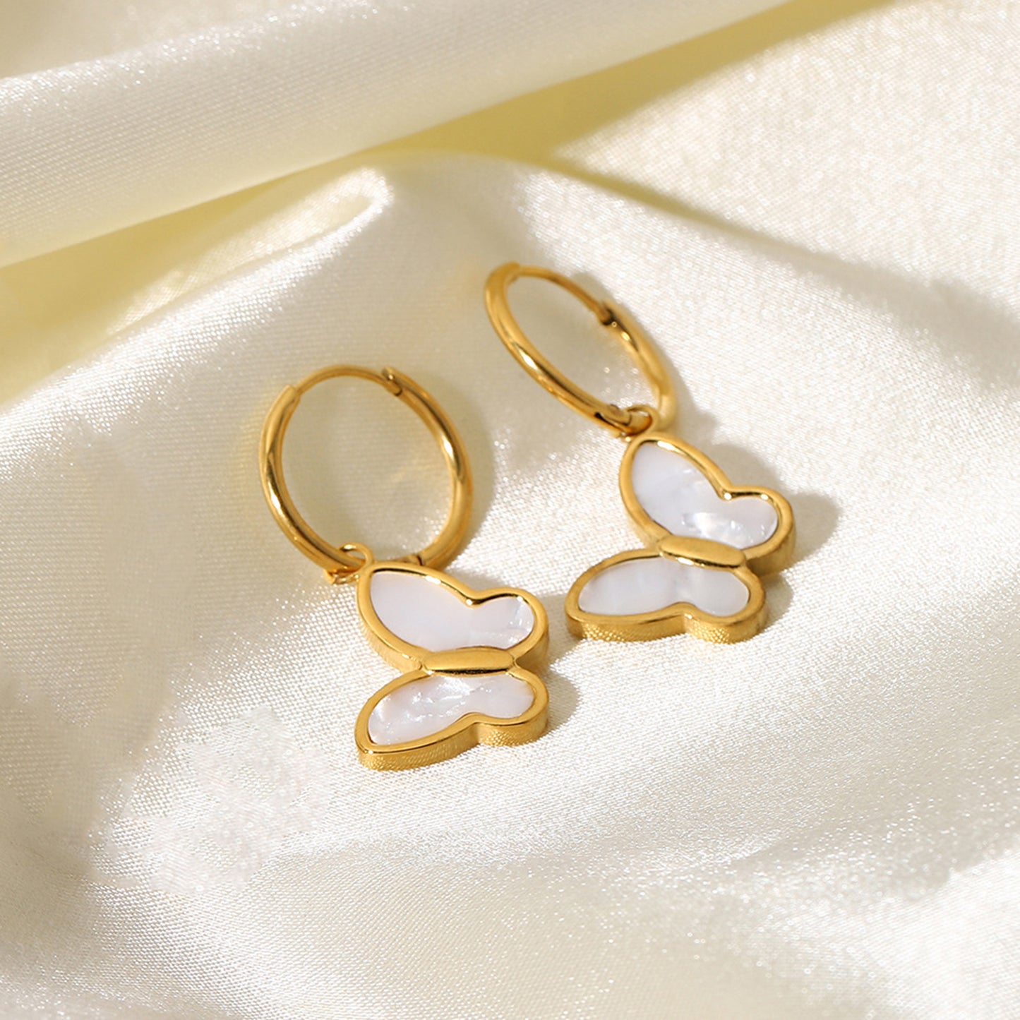 Butterfly Hoop Earrings medyjewelry