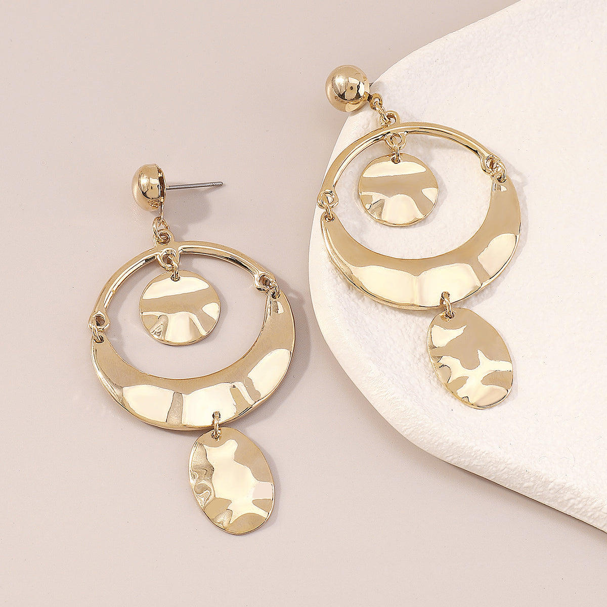 Shinny Gold Plated Hammered Round Pendant Earrings medyjewelry