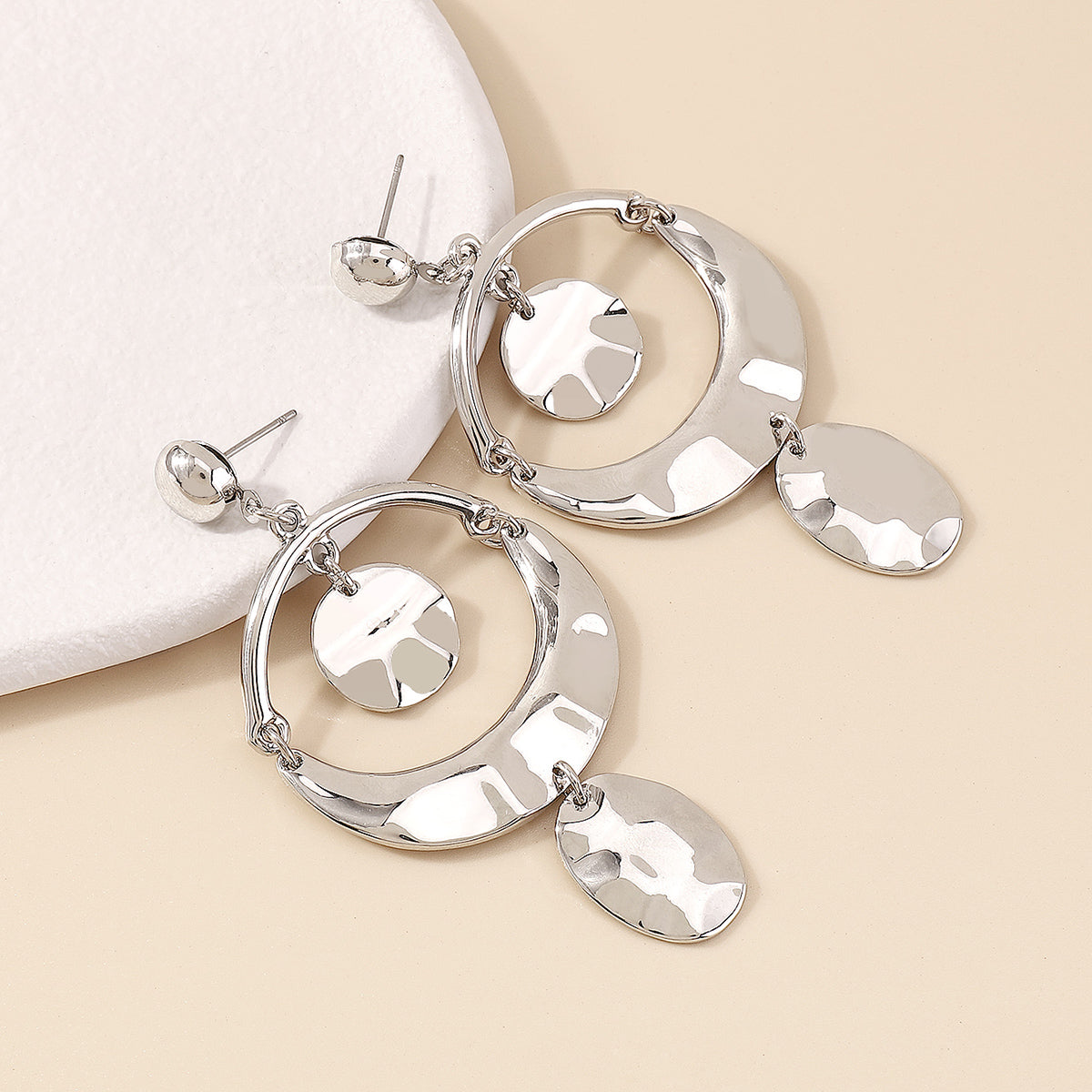 Shinny Gold Plated Hammered Round Pendant Earrings medyjewelry