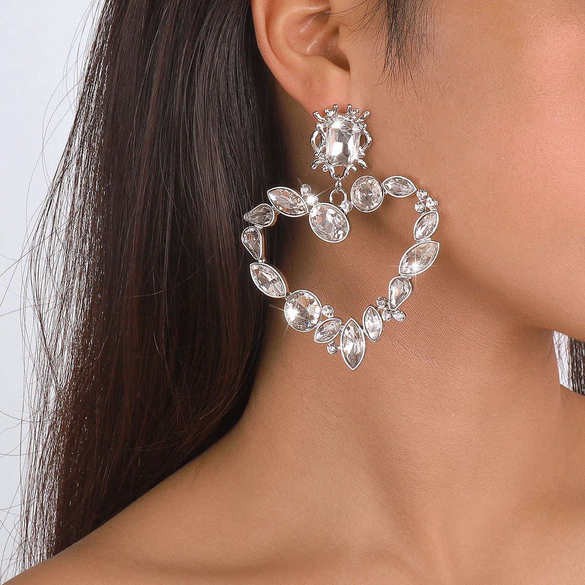 Exquisite Rhinestone Heart Dangle Earrings medyjewelry
