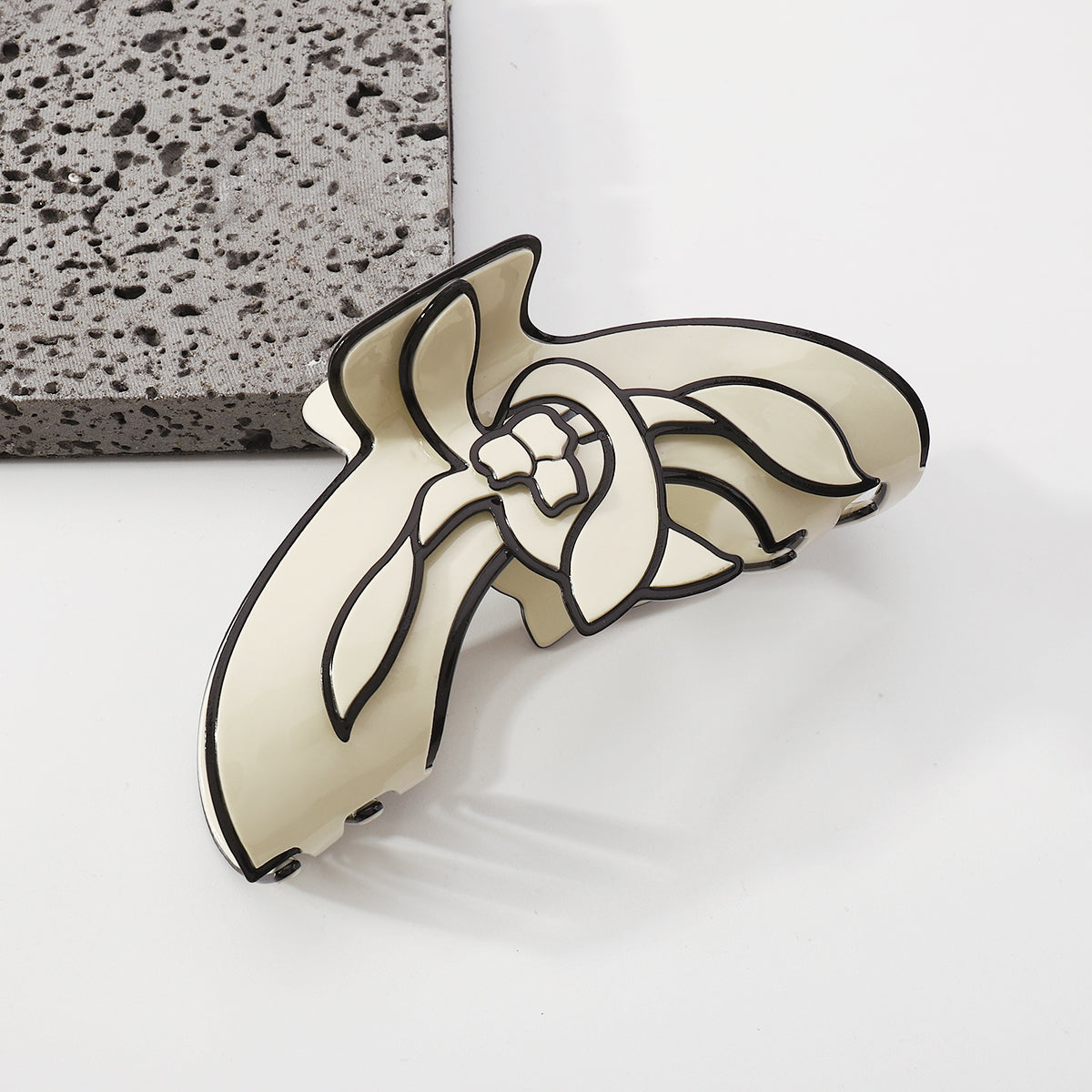 Black White Acetate Flower Shape Hair Claw Clip medyjewelry