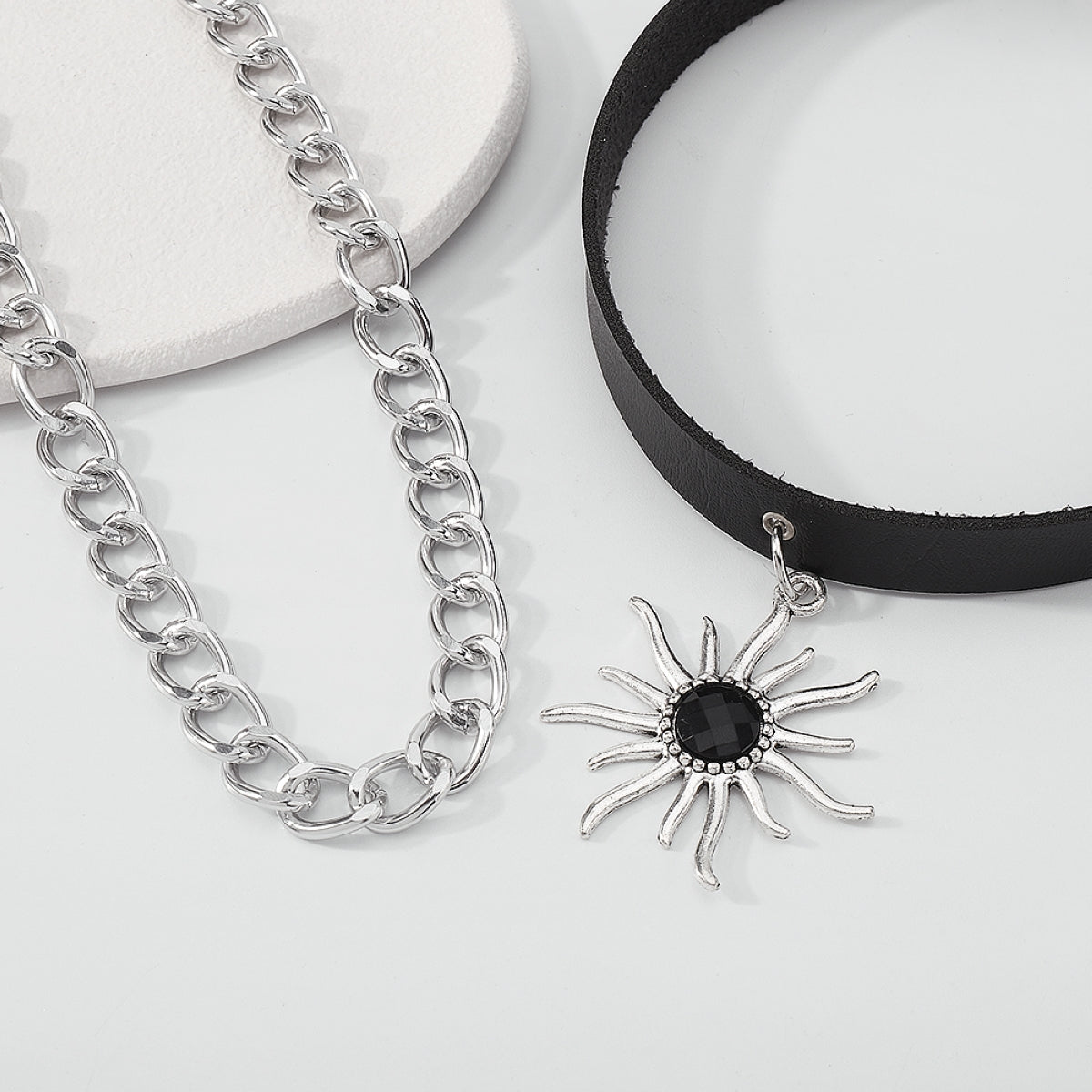 Punk Curb Chain PU Leather Sun Pendant Necklace medyjewelry