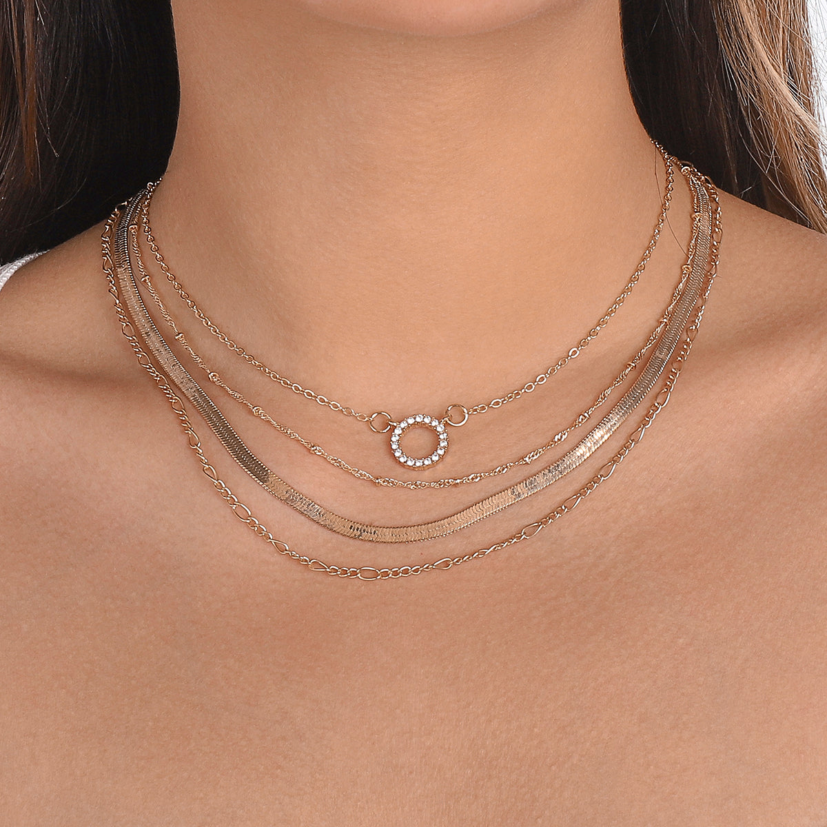 Punk Snake Chain Rhinestone Round Pendant Necklace medyjewelry