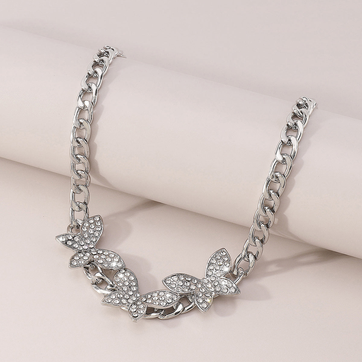 Cuban Link Chain Rhinestone Butterfly Necklace medyjewelry