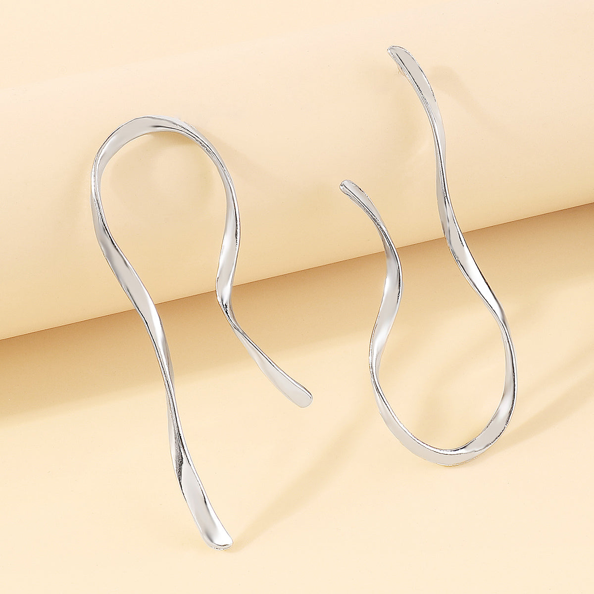 E11659 Geometric Irregular Metal U-shaped Dangle Earring