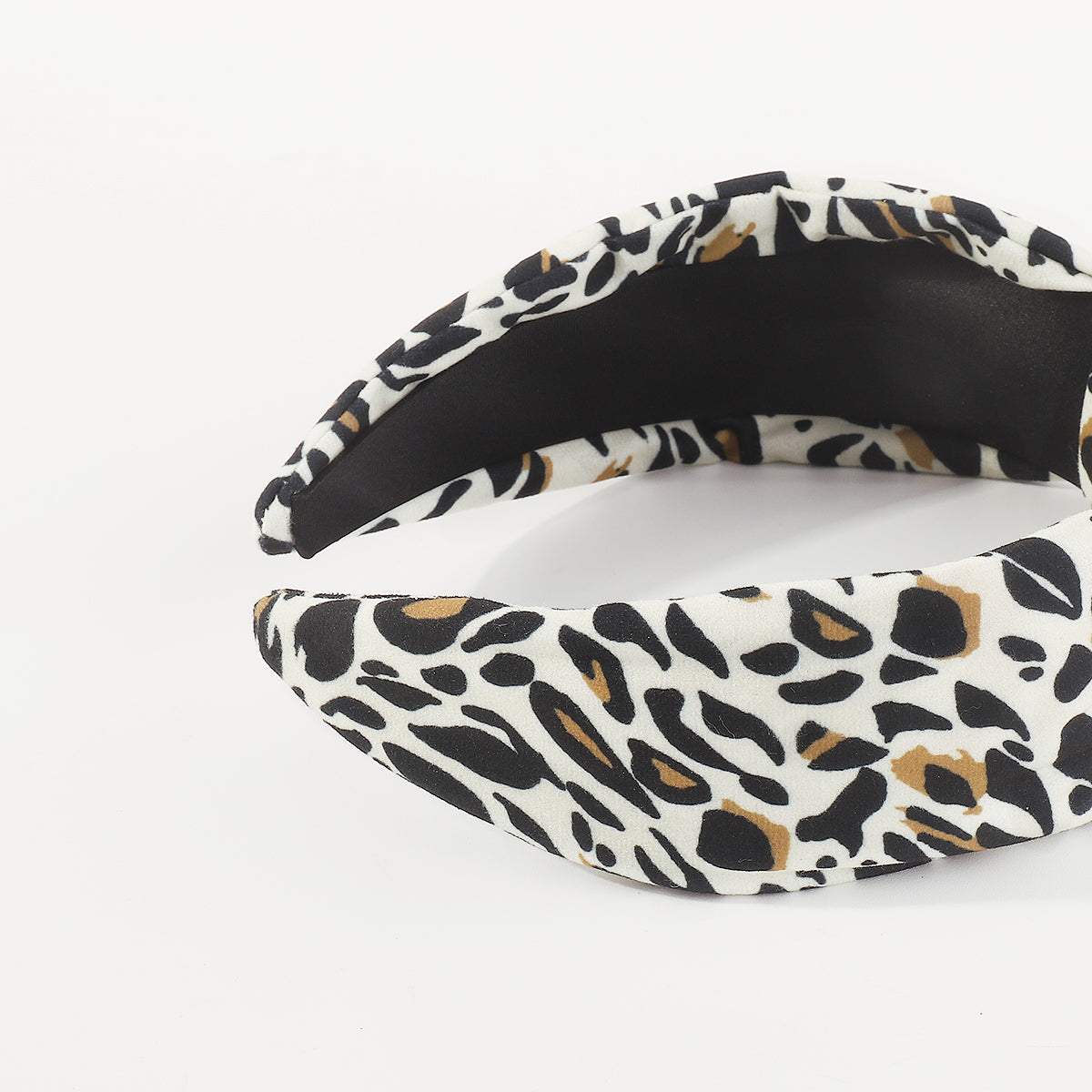 F6182 Flannel Leopard Print Topknot Headbands