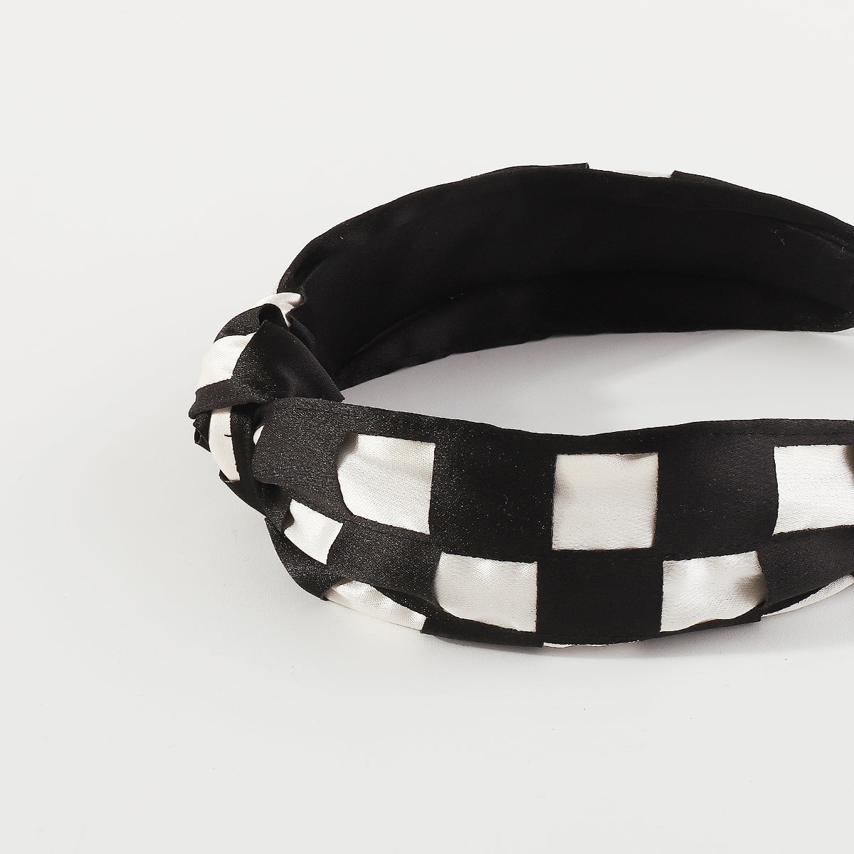 F6453 Elegant Checkerboard Top Knot Headband