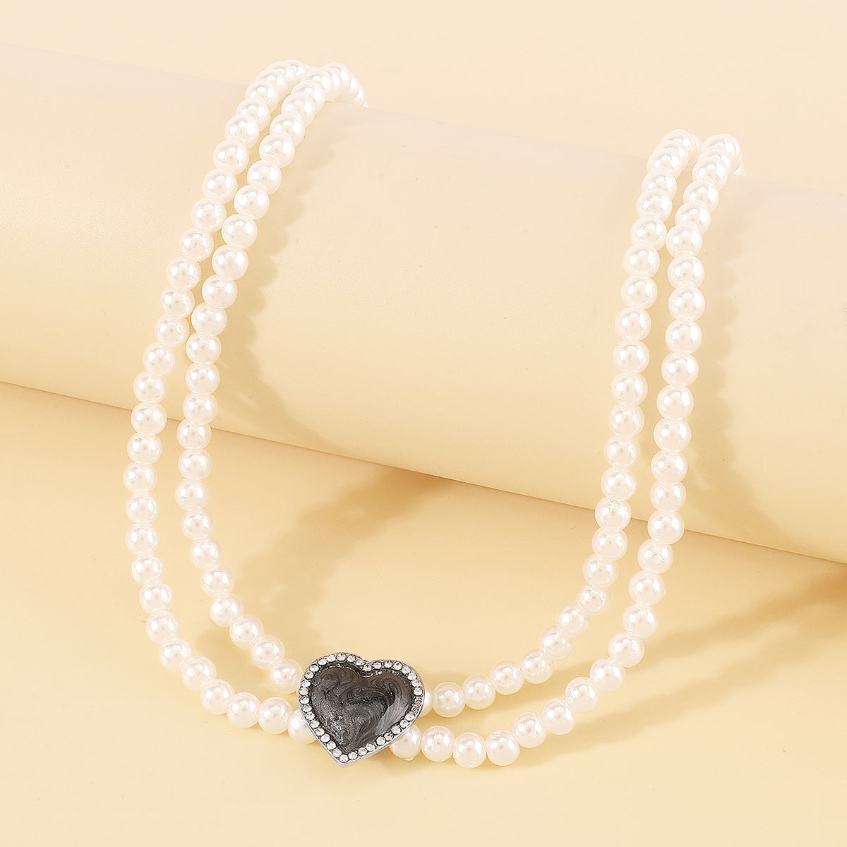 N11138 Layered Pearls Chain Enamel Heart Choker Necklace
