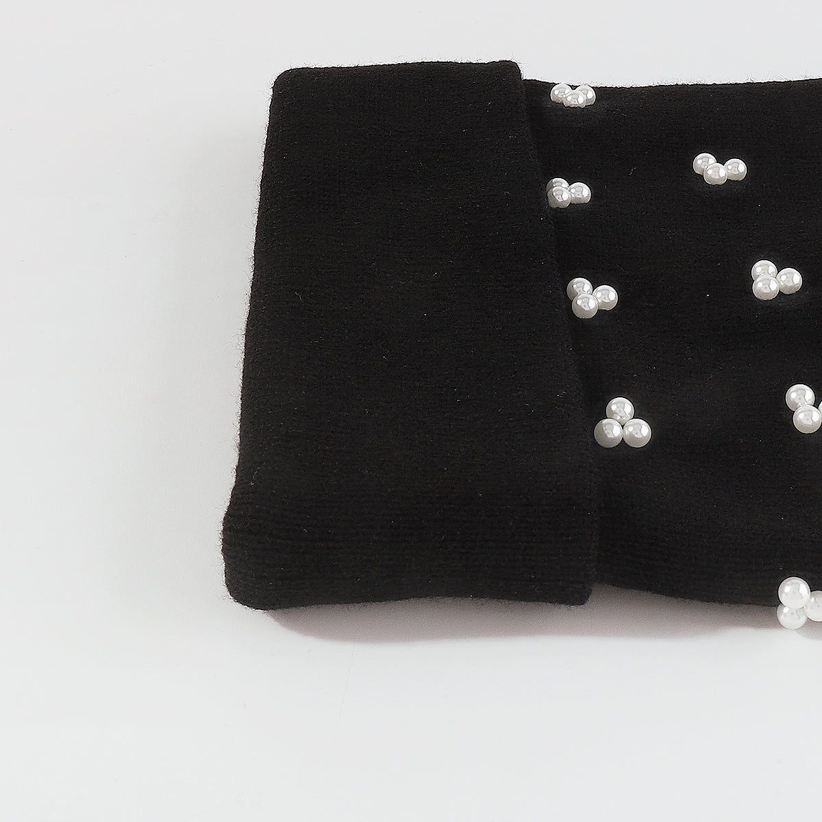 Q0290 Full Pearls Knitted Cuffed Beanie Hat